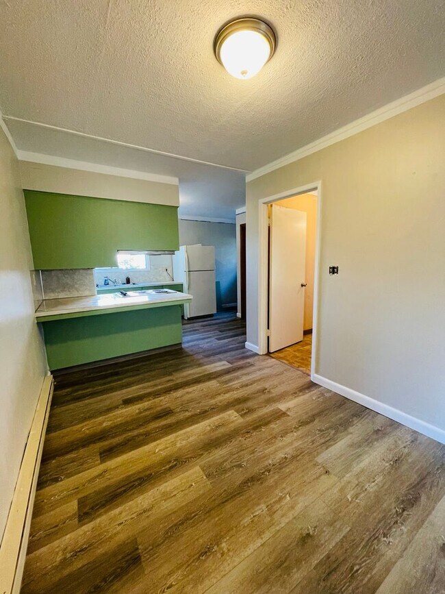Foto del edificio - Charming 1 Bed, 1 Bath House with Yard in ...