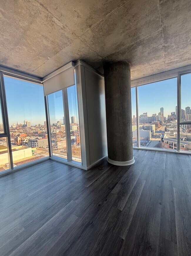 Building Photo - 1160 N Larrabee St