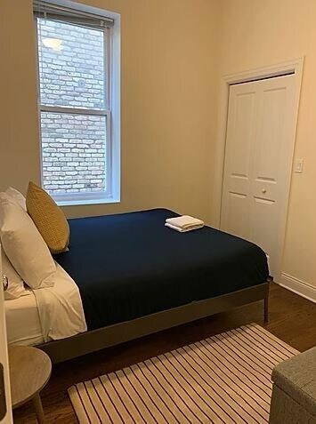 Foto del edificio - 1658 W Erie St