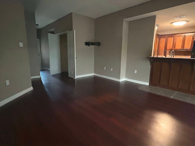 Building Photo - 42432 Palmstone Ave