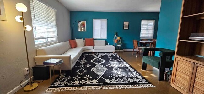 Foto del edificio - 4009 N 13th Ave