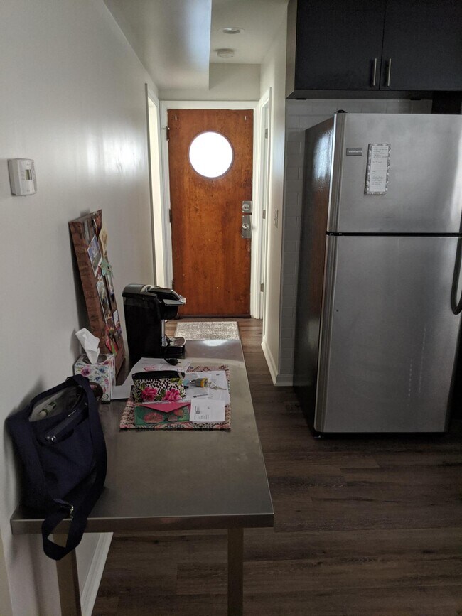 room for the table in the kitchen - 6626 W Devon Ave