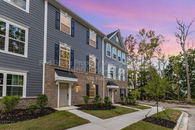 Foto del edificio - 306 New Gallant Dr