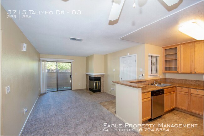 Foto del edificio - Nicely Updated Downstairs 2 Bedroom Apartment