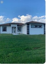 Building Photo - 7909 Granada Rd