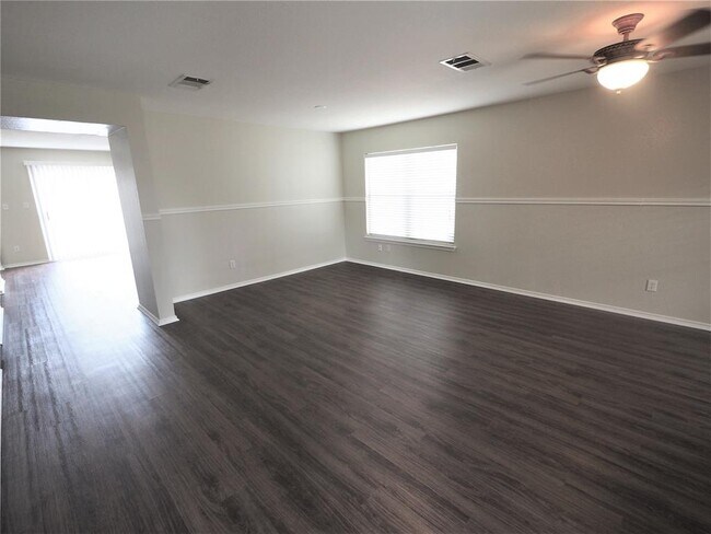 Foto del edificio - 4106 Cisco Valley Dr