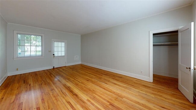 Building Photo - 603 Hubbard Ave