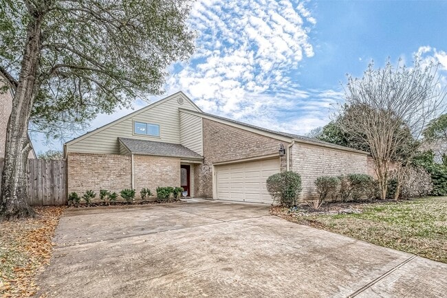 Photo - 12127 Carriage Hill Drive Unit House