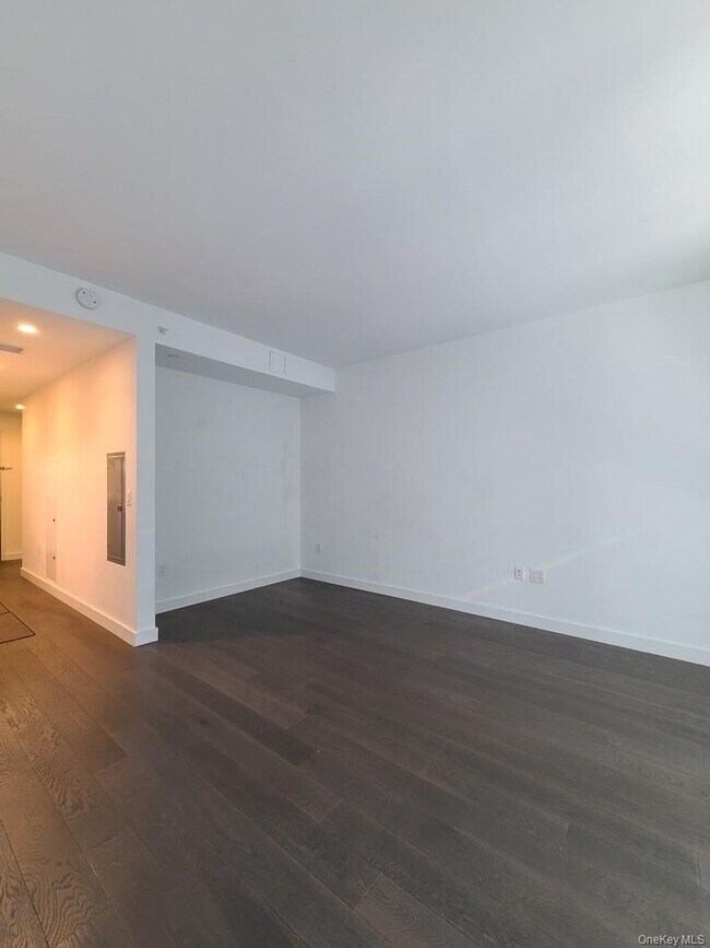 Foto del edificio - 131-05 40th Rd