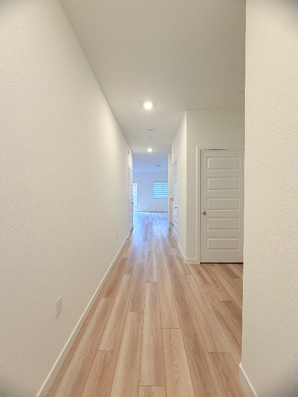 Building Photo - 1486 Sea Holly St