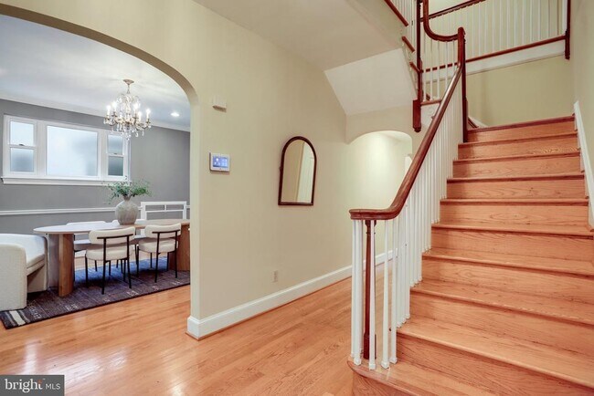 Foto del edificio - 2739 Chesapeake St NW