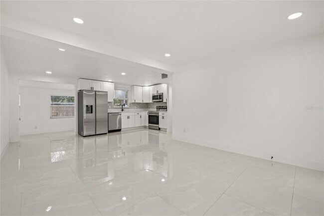 Foto del edificio - 2134 Catalina Dr