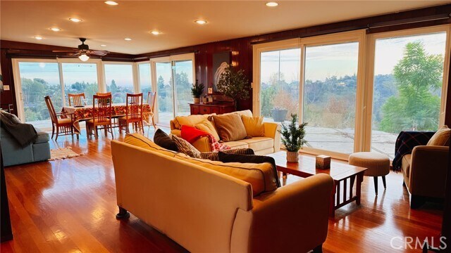 Foto principal - 2334 Valle Dr