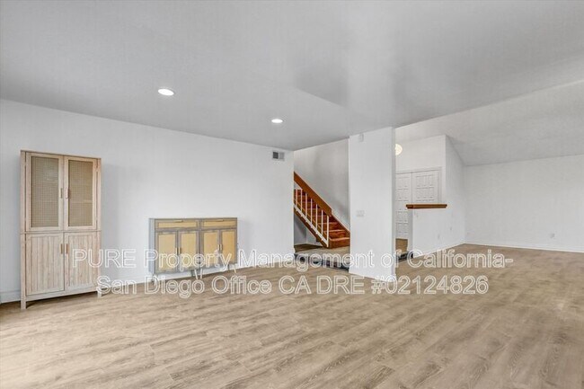 Building Photo - 9018 Outinda St