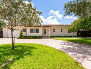 Building Photo - 2601 SW 59th Ave