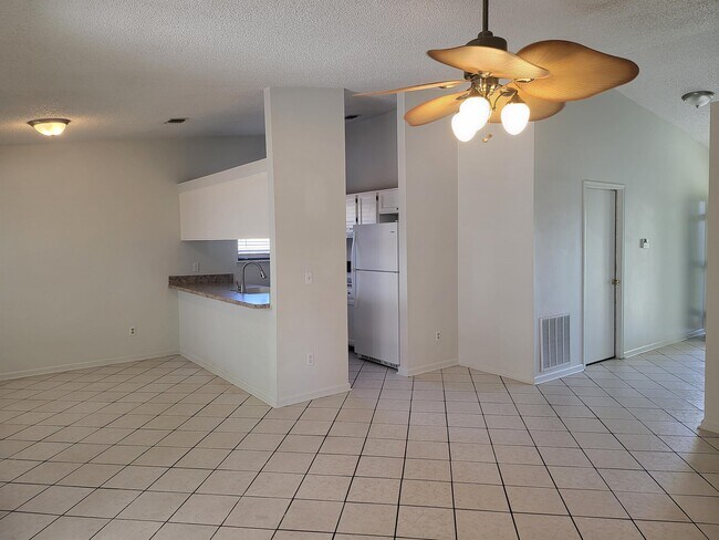 Building Photo - 14403 Cedar Island Rd N
