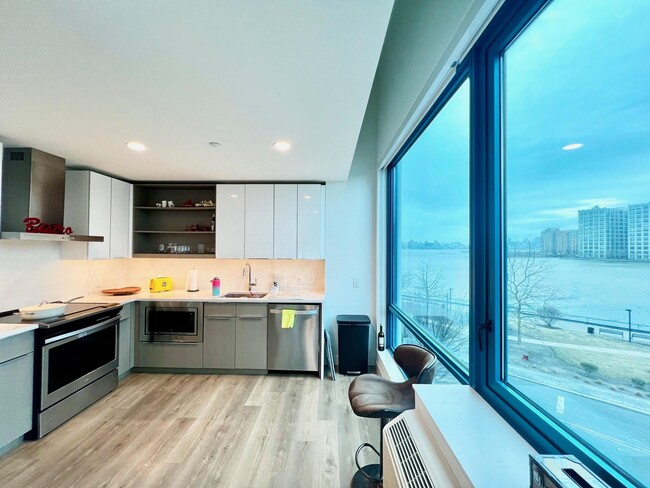 Foto del edificio - 800 Harbor Blvd