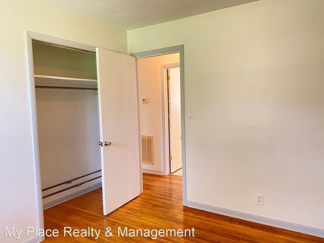 Building Photo - 3 br, 1.5 bath House - 1137 Drake Rd