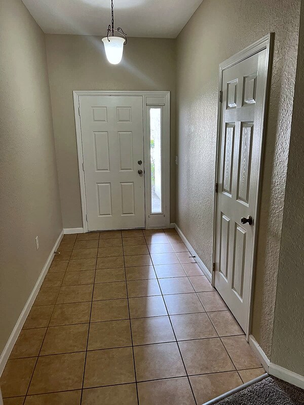 Foto del edificio - 13926 Dove Wing Ct