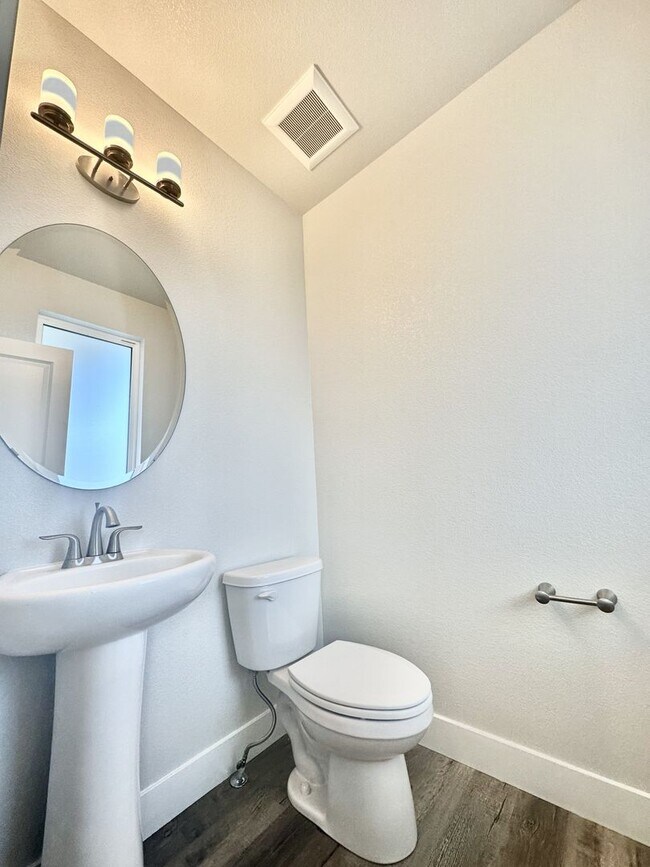 Foto del edificio - 4873 Crivelli Ct