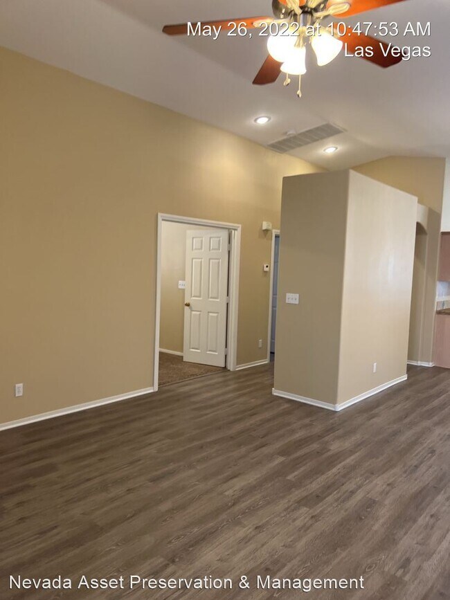Foto del edificio - 3 br, 2 bath House - 9479 Descending Creek...