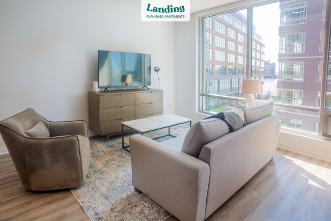 Building Photo - 1405 Point St