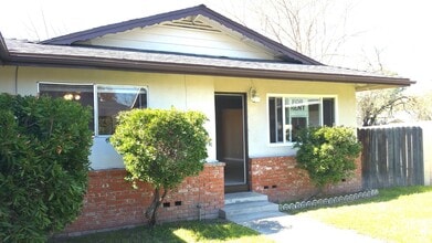Building Photo - 1709 Carver Ct