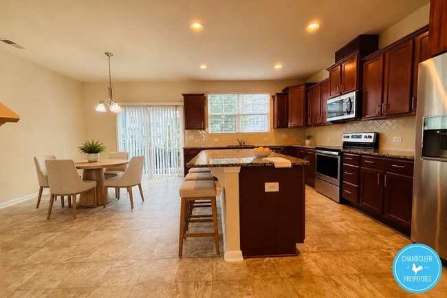 Building Photo - 1437 Salem Creek Dr