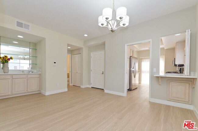 Foto del edificio - 1230 Wellesley Ave