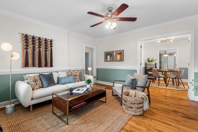 Building Photo - Spacious 3-Bedroom Home with Fenced Backya...