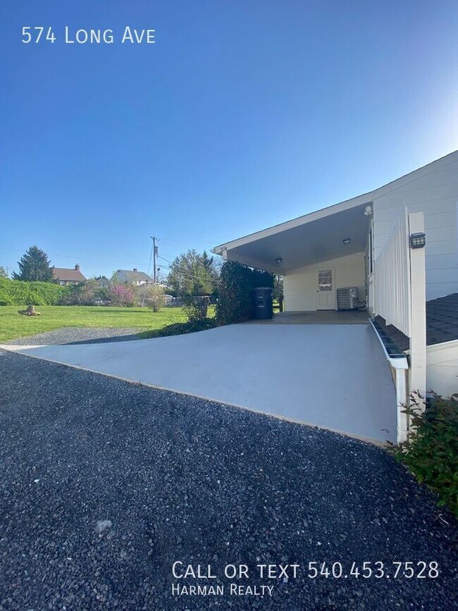 Building Photo - Charming 2 bedroom, 1 bath Apartment