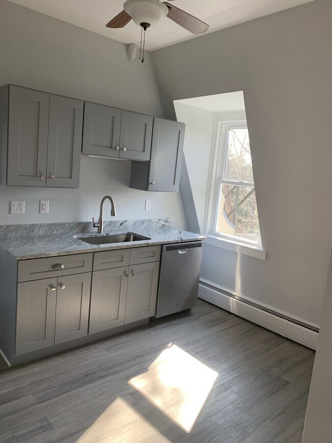 Building Photo - Sayles Ave