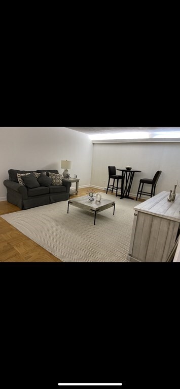 Foto principal - 429 Quincy Shore Dr