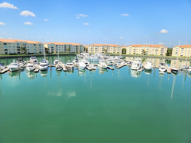 Building Photo - 9 Harbour Isle Dr E