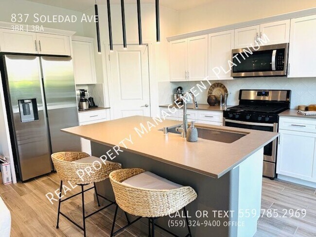 Building Photo - $2,650 Designer Home for Rent, Soledad Ave...