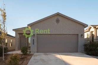 Building Photo - 10802 Sabino Lp