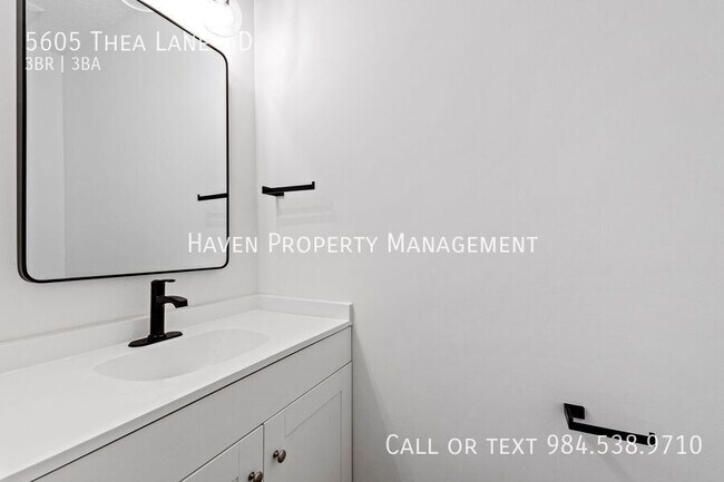 Foto del edificio - 5605 Thea Ln