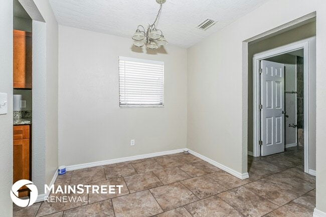 Foto del edificio - 856 Wakaw Ln SW