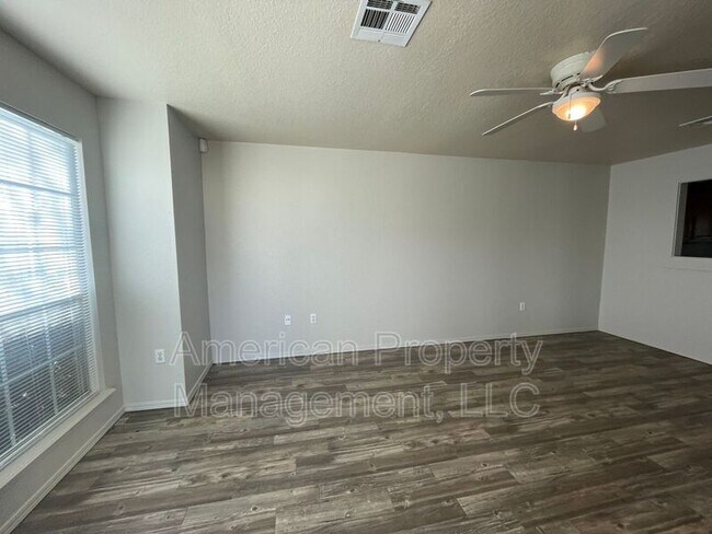 Building Photo - 12935 E 31st Ct