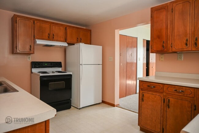 Building Photo - Charming 2 Bed 1 Bath Single Family Home f...