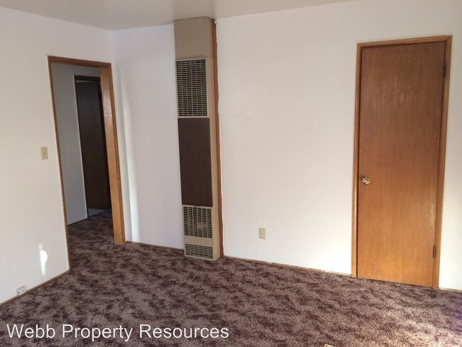 Building Photo - 1206 NW Despain Pl