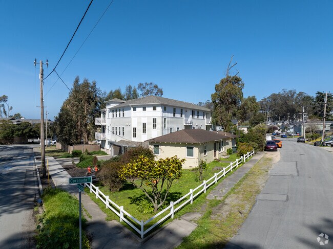 Building Photo - 195 Avenue Cabrillo