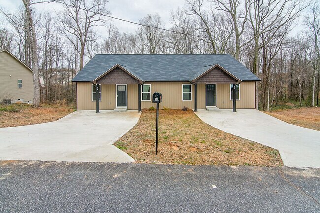 Foto del edificio - 52 Creekside Ln