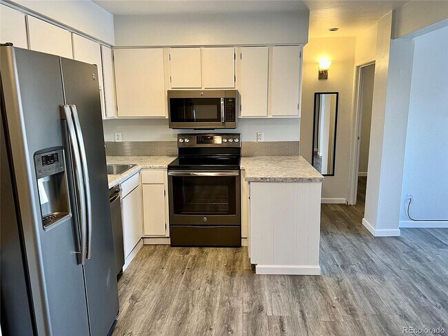 Foto del edificio - 5995 W Hampden Ave