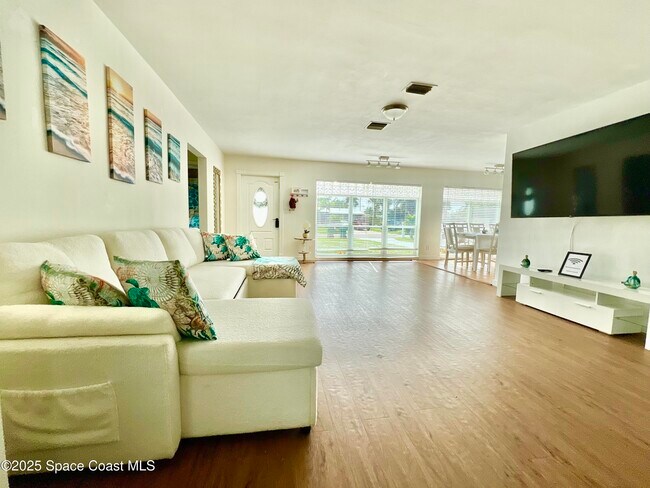 Foto del edificio - 133 NE 1st St