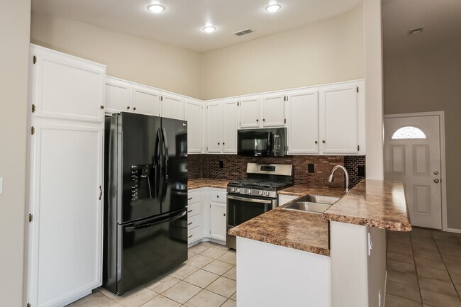 Building Photo - 5522 Indigo Hills Street