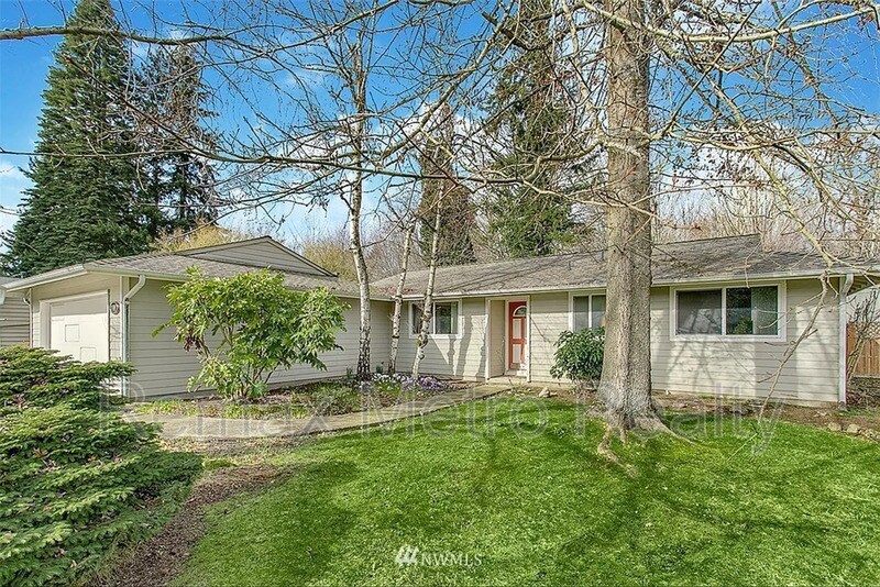 Building Photo - 2400 SE 19th St