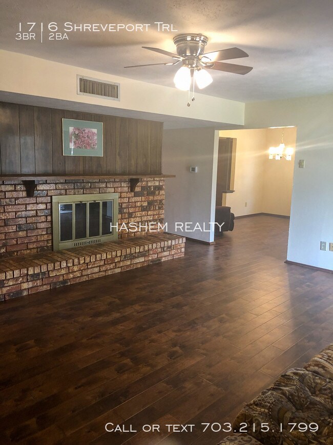 Building Photo - 1716 Shreveport Trail