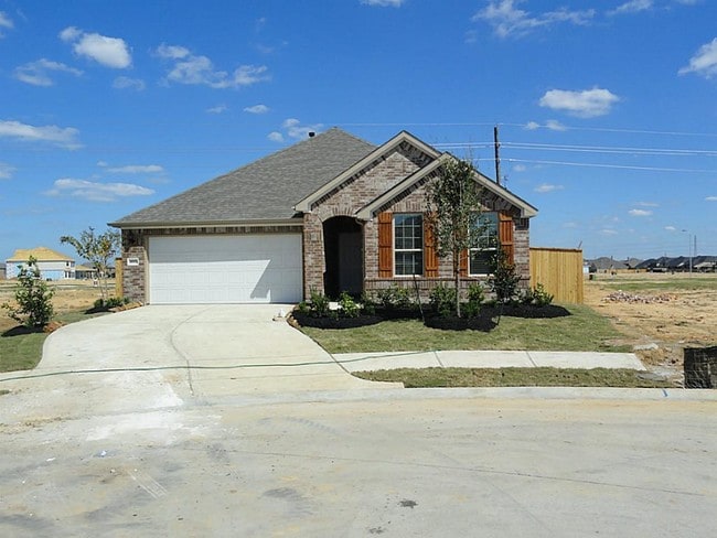 Building Photo - 28502 Jacob Bend Dr