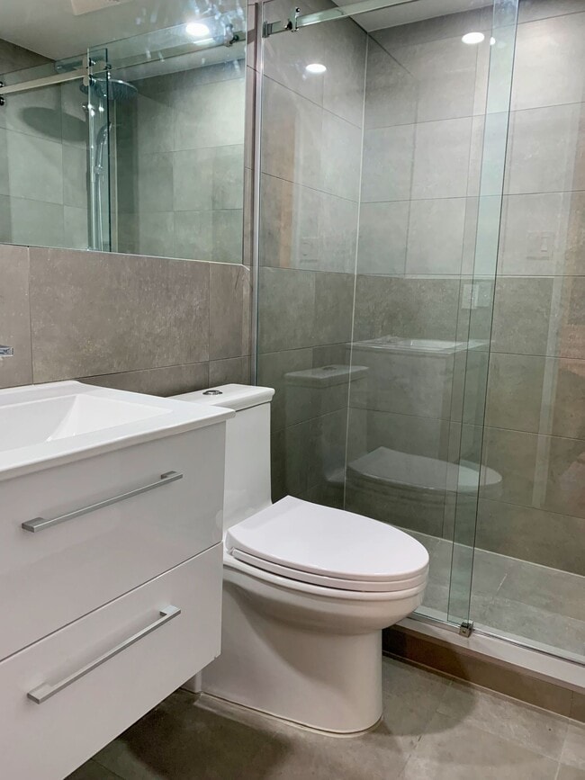 Photo du bâtiment - 4800 Maisonneuve Blvd W